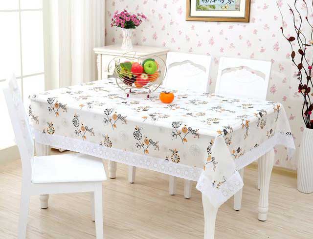 農(nóng)民工搬家2小時(shí)，雇主反悔只給一半的錢(qián)，小女孩一句話直接打臉