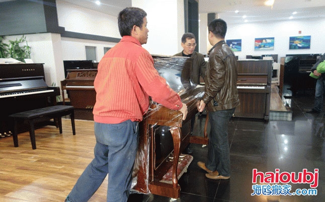 昆明學校鋼琴搬運,昆明鋼琴搬家公司,昆明鋼琴培訓機構(gòu)搬鋼琴,鋼琴搬運價格.jpg